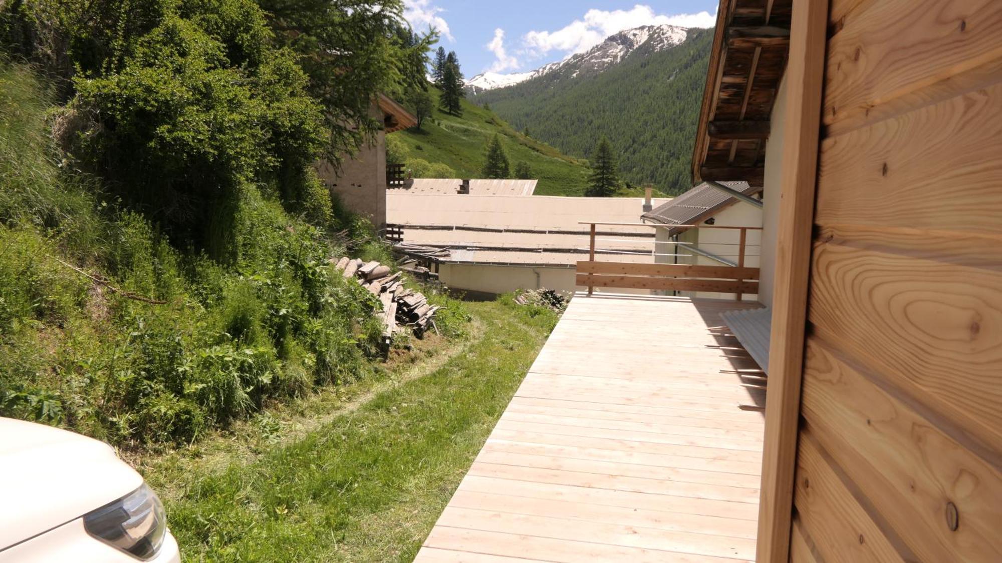 Ferienwohnung Le Grenier Du Roux Abriès Exterior foto